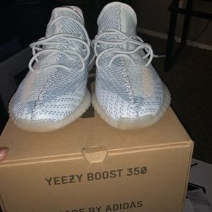 Yeezy 350 Cloud White